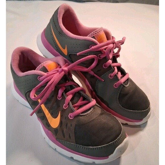 Nike Flex Trainer Women’s Size 7 Athletic Running Shoes Gray Pink Orange - Picture 2 of 9
